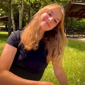 Meet your Posher, Addie